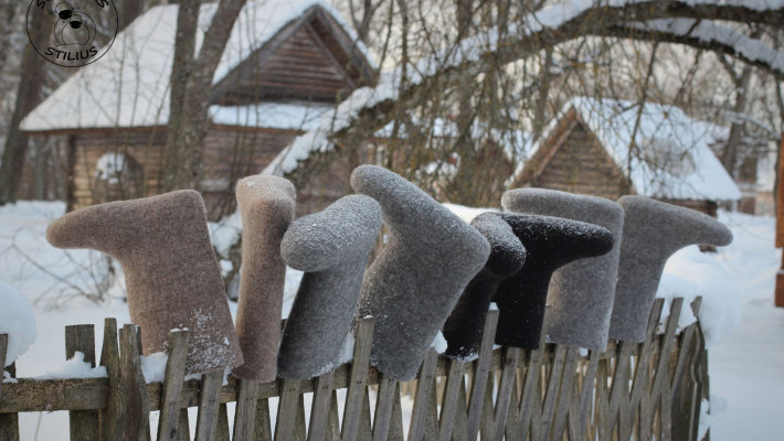 Ales-Deksnienes-veltiniai1.jpg